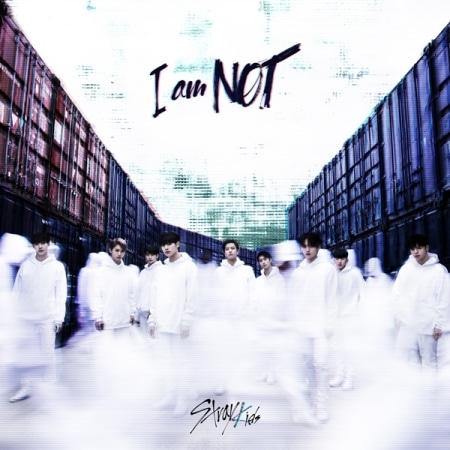 STRAY KIDS - I AM NOT